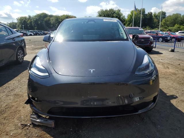 7SAYGAEE4RF089002 - 2024 TESLA MODEL Y CHARCOAL photo 5