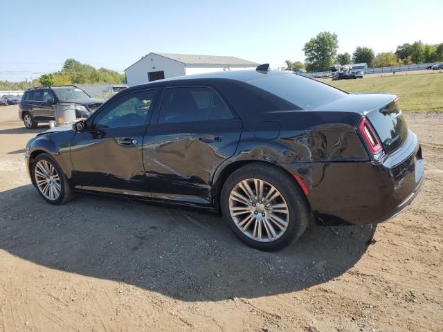 2C3CCABG7KH682723 - 2019 CHRYSLER 300 S BLACK photo 2