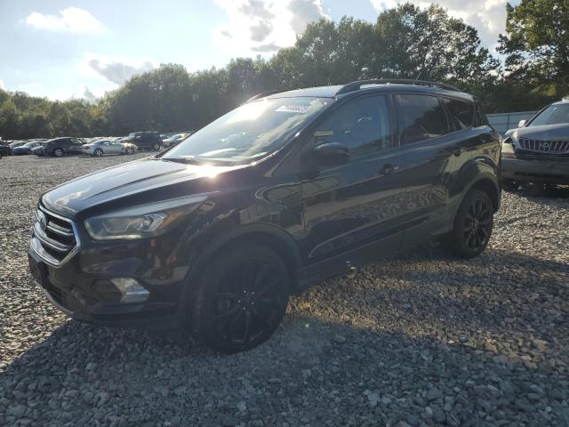 2017 FORD ESCAPE SE, null