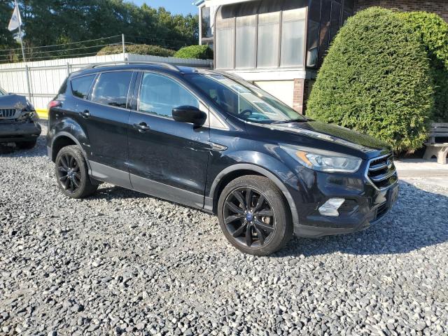 1FMCU9GDXHUD55661 - 2017 FORD ESCAPE SE 黑色 照片 4