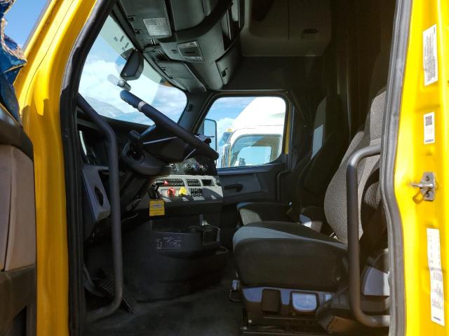 3AKJHHDR4KSKE1588 - 2019 FREIGHTLINER CASCADIA 1 YELLOW photo 5