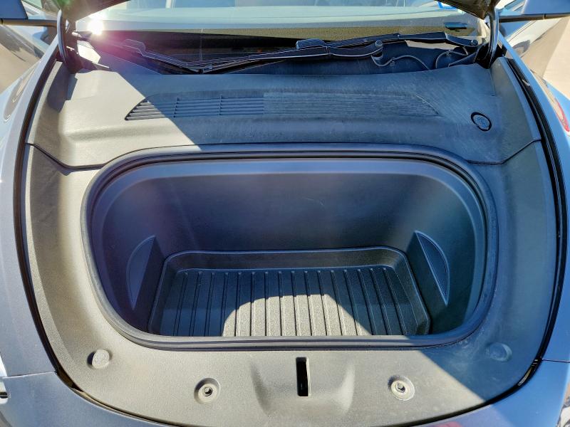 5YJYGDEE7LF047638 - 2020 TESLA MODEL Y Сірий фото 11