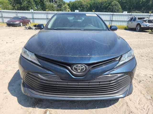 4T1B11HK2KU696465 - 2019 TOYOTA CAMRY L BLUE photo 5