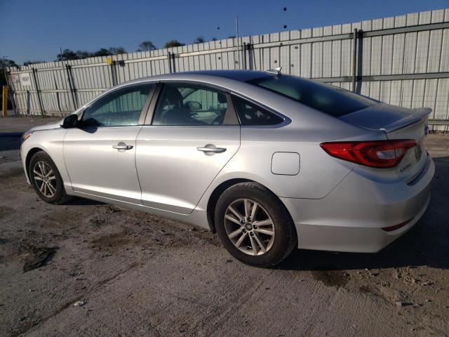 5NPE24AF5HH585649 - 2017 HYUNDAI SONATA SE SILVER photo 2