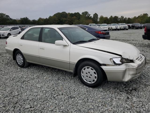 JT2BG28K7X0331649 - 1999 TOYOTA CAMRY LE WHITE photo 4