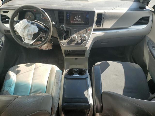 5TDKK3DC2FS575053 - 2015 TOYOTA SIENNA LE SILVER photo 8