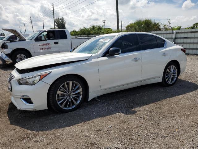 JN1EV7AP9JM356214 - 2018 INFINITI Q50 LUXE WHITE photo 1