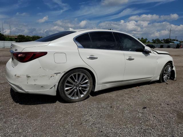 JN1EV7AP9JM356214 - 2018 INFINITI Q50 LUXE WHITE photo 3