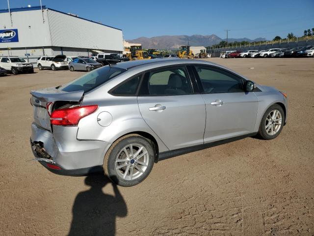 1FADP3F24GL271696 - 2016 FORD FOCUS SE SILVER photo 3