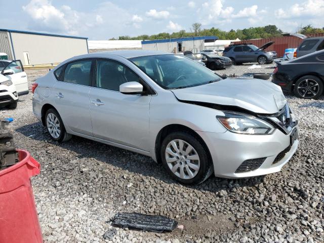 3N1AB7AP3JY215160 - 2018 NISSAN SENTRA S 银色 照片 4