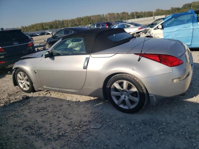 JN1AZ36A54T014205 - 2004 NISSAN 350Z ROADSTER SILVER photo 2