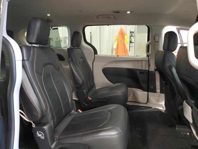 2C4RC1BG2HR803635 - 2017 CHRYSLER PACIFICA TOURING L GRAY photo 11