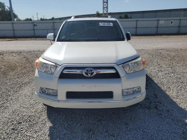 JTEBU5JRXB5058240 - 2011 TOYOTA 4RUNNER SR5 თეთრი ფოტო 5