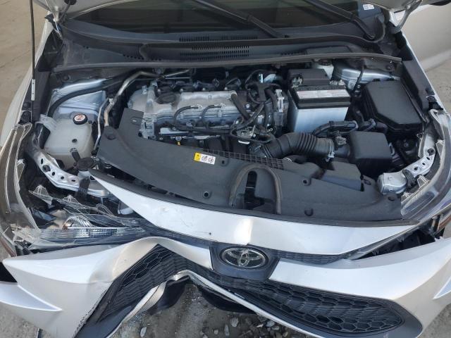 5YFEPMAE3NP333423 - 2022 TOYOTA COROLLA LE 银色 照片 11