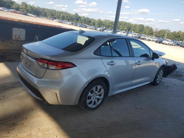 5YFEPMAE3NP333423 - 2022 TOYOTA COROLLA LE 银色 照片 3