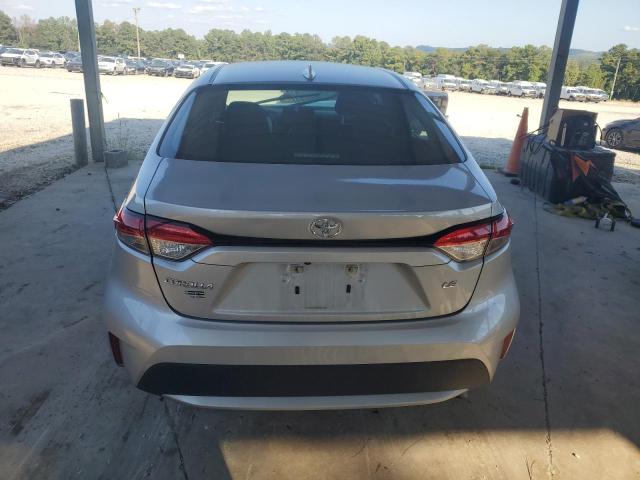 5YFEPMAE3NP333423 - 2022 TOYOTA COROLLA LE 银色 照片 6
