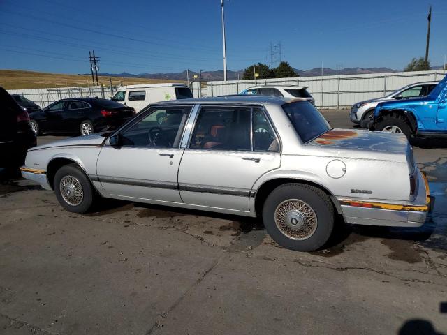 1G4HR54C2KH406825 - 1989 BUICK LESABRE LIMITED SILVER photo 2