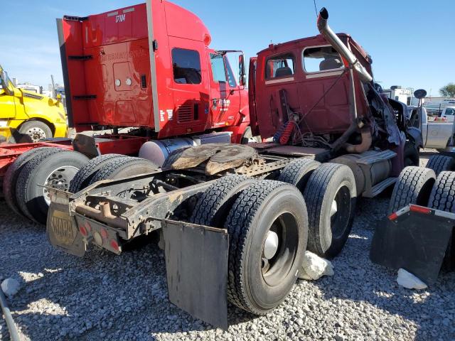 2FWYHWDB5YAF22362 - 2000 STERLING TRUCK AT 9500 MAROON photo 4