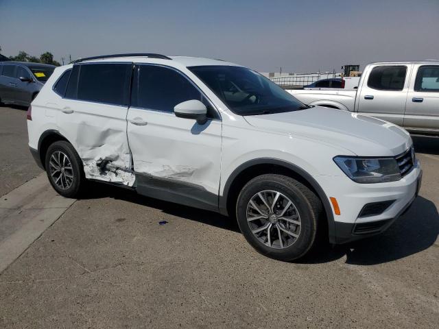 3VV3B7AX8LM168869 - 2020 VOLKSWAGEN TIGUAN SE 白色 照片 4