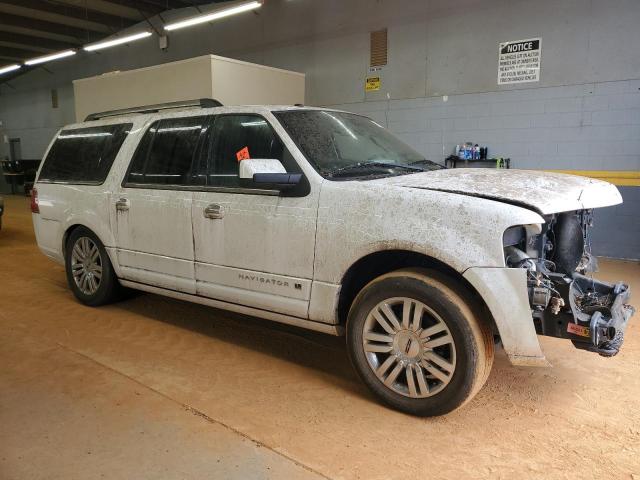 5LMJJ3H54AEJ09710 - 2010 LINCOLN NAVIGATOR L WHITE photo 4