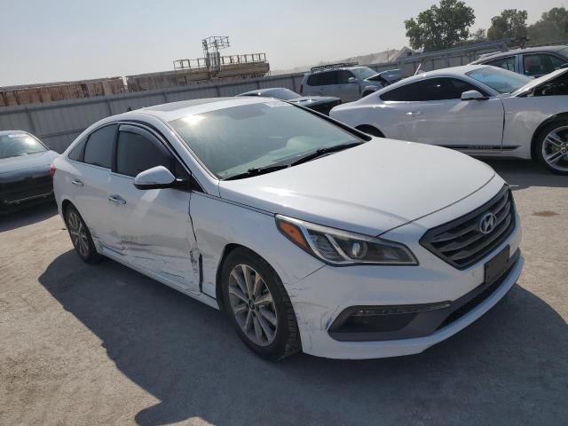 5NPE34AF5HH463600 - 2017 HYUNDAI SONATA SPORT WHITE photo 4