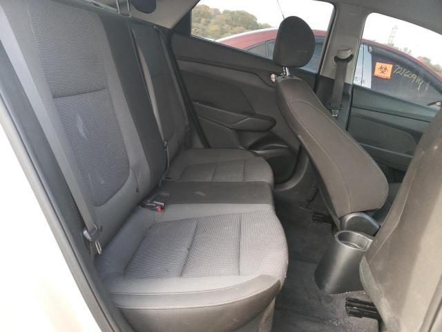 3KPC24A35JE016324 - 2018 HYUNDAI ACCENT SE GOLD photo 10