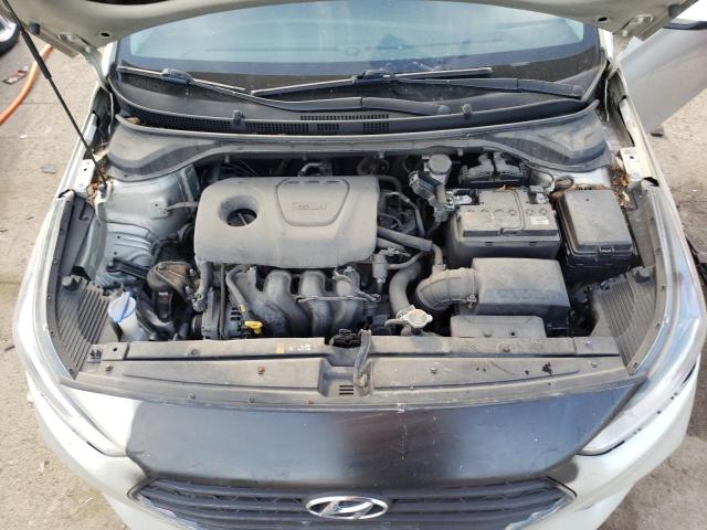 3KPC24A35JE016324 - 2018 HYUNDAI ACCENT SE GOLD photo 11