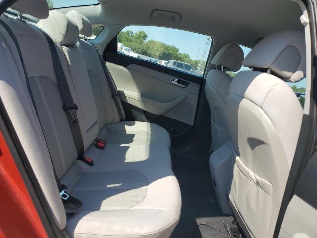 5NPE24AF2HH451360 - 2017 HYUNDAI SONATA SE RED photo 10