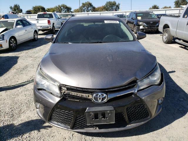 4T1BF1FK3HU407252 - 2017 TOYOTA CAMRY LE GRAY photo 5