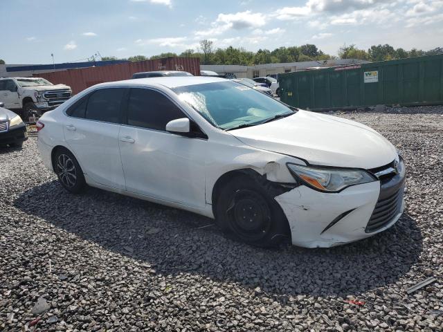 4T1BF1FK7FU945725 - 2015 TOYOTA CAMRY LE WHITE photo 4