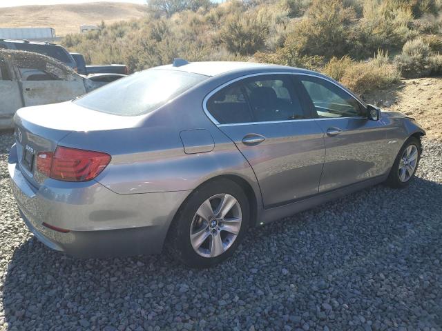 WBAXH5C51DDW16944 - 2013 BMW 528 XI GRAY photo 3