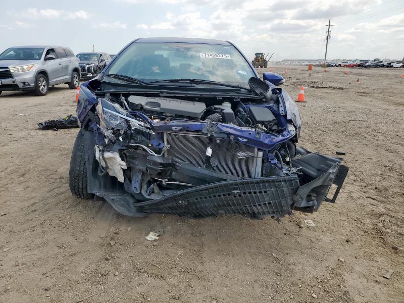 5YFBURHE2HP731208 - 2017 TOYOTA COROLLA L BLUE photo 5