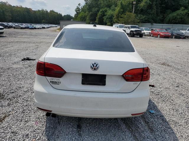 3VWD07AJ3EM379420 - 2014 VOLKSWAGEN JETTA SE WHITE photo 6