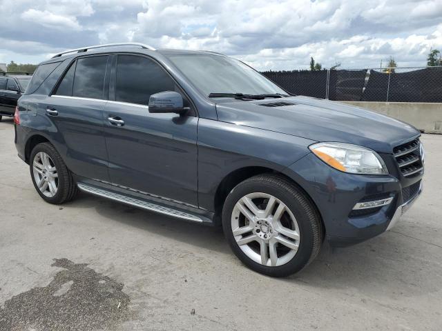4JGDA5HB5FA503040 - 2015 MERCEDES-BENZ ML 350 4MATIC GRAY photo 4