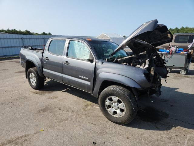 3TMLU4EN9FM196765 - 2015 TOYOTA TACOMA DOUBLE CAB GRAY photo 4