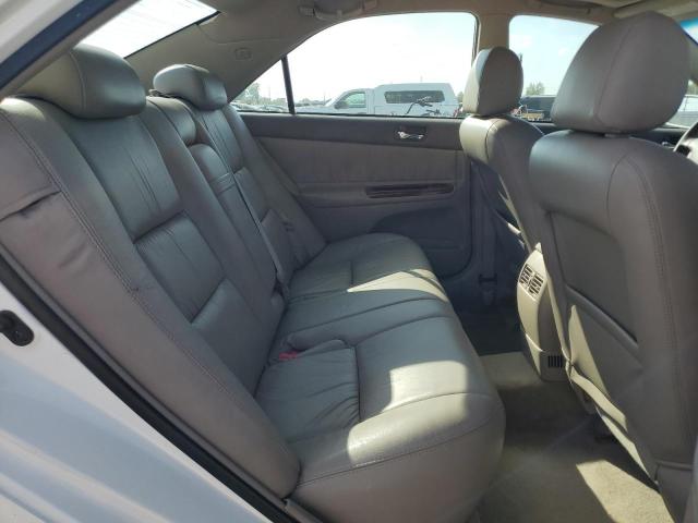 4T1BF30K52U028748 - 2002 TOYOTA CAMRY LE WHITE photo 10