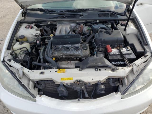 4T1BF30K52U028748 - 2002 TOYOTA CAMRY LE WHITE photo 11