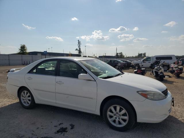 4T1BF30K52U028748 - 2002 TOYOTA CAMRY LE WHITE photo 4