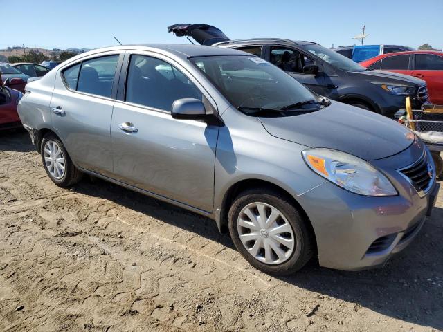 3N1CN7AP3DL843480 - 2013 NISSAN VERSA S GRAY photo 4