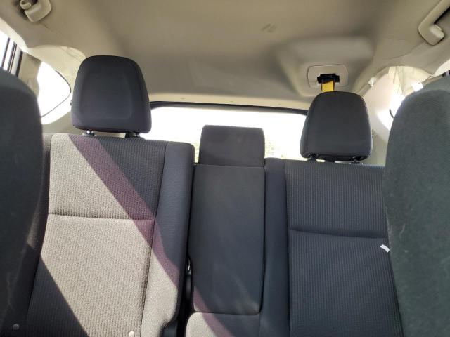 JTMBFREV2JJ259200 - 2018 TOYOTA RAV4 LE Silber Foto 10