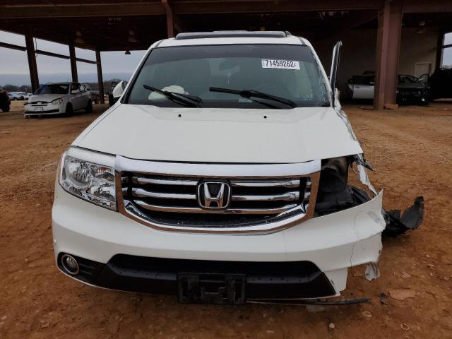 5FNYF4H9XFB078775 - 2015 HONDA PILOT TOURING WHITE photo 5