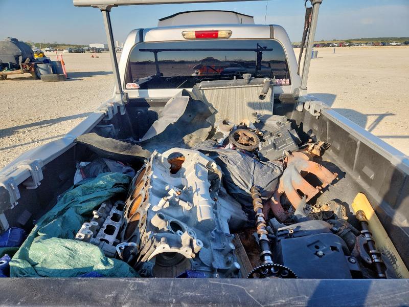 1GCGTCFE2B8131378 - 2011 CHEVROLET COLORADO LT SILVER photo 10