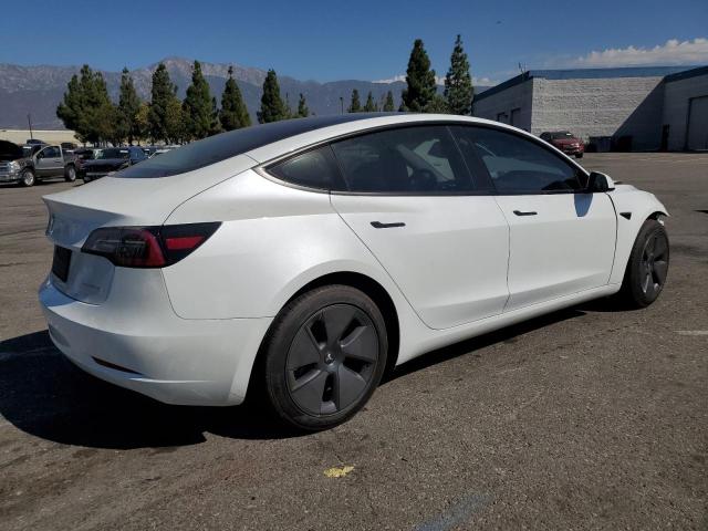 5YJ3E1EBXPF392690 - 2023 TESLA MODEL 3 Beyaz fotoğraf 3