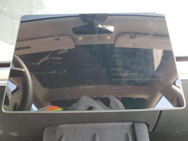 5YJ3E1EBXPF392690 - 2023 TESLA MODEL 3 Beyaz fotoğraf 9