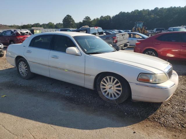 1LNHM81W43Y649116 - 2003 LINCOLN TOWN CAR EXECUTIVE Beyaz fotoğraf 4