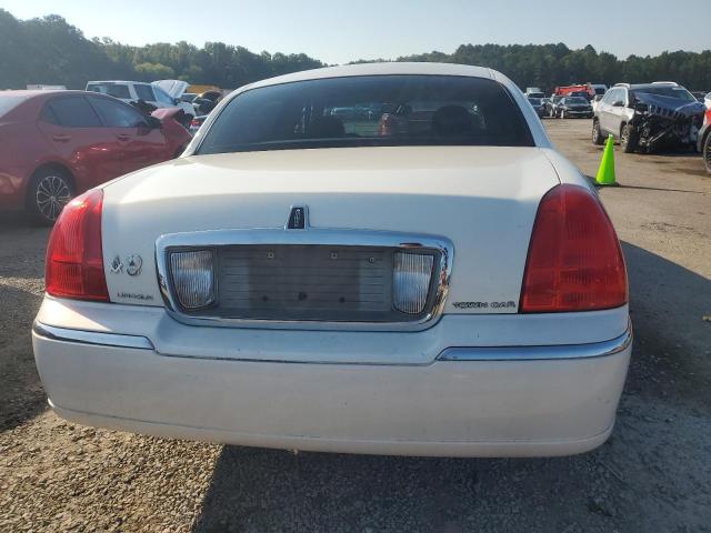 1LNHM81W43Y649116 - 2003 LINCOLN TOWN CAR EXECUTIVE Beyaz fotoğraf 6