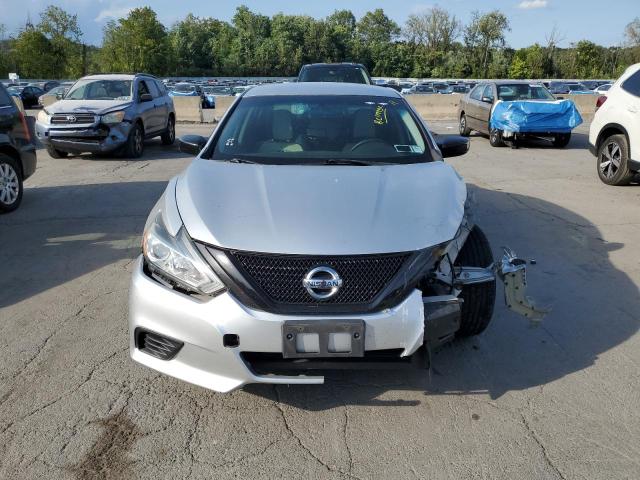 1N4AL3AP9JC161638 - 2018 NISSAN ALTIMA 2.5 银色 照片 5
