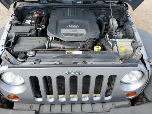 1C4AJWAG9DL586573 - 2013 JEEP WRANGLER SPORT GRAY photo 11