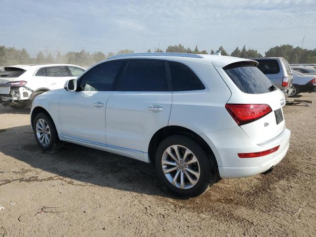 WA1LFAFP3FA066982 - 2015 AUDI Q5 PREMIUM PLUS WHITE photo 2
