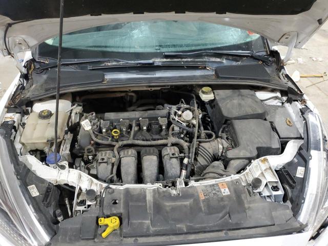 1FADP3F20HL311466 - 2017 FORD FOCUS SE WHITE photo 11